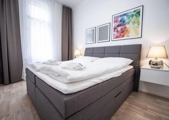 Class In Old Town 2 Bedrooms * Praha