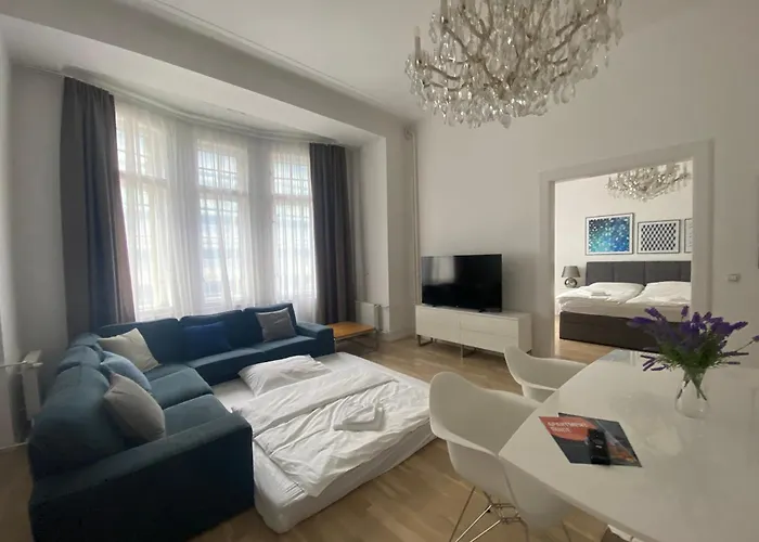 Class In Old Town 2 Bedrooms